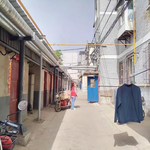【“双争”进行时】 敲门入户送平安 为老服务暖人心