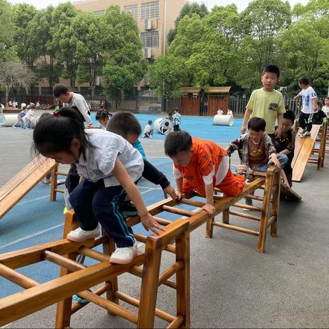 龙池幼儿园大四班