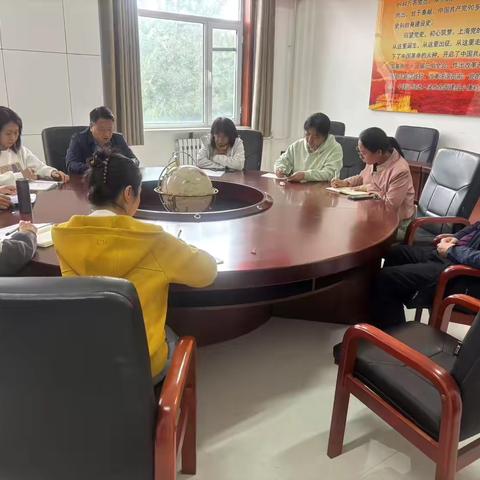 沁县档案馆传达学习全县“两会”精神