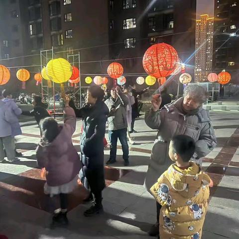 灯火映团圆，欢乐闹元宵