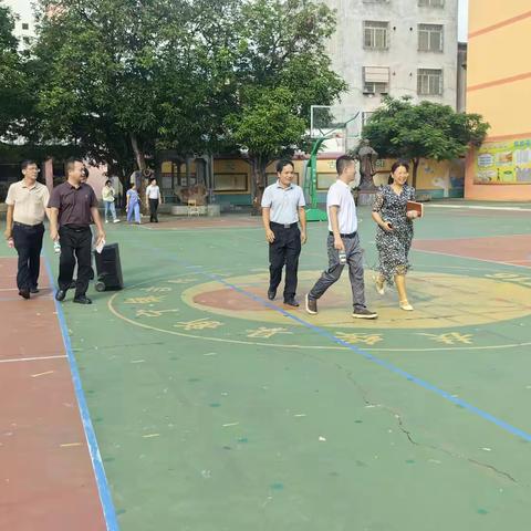 校际联动 “零距离” 蹲校问诊 “深把脉”—— 扶绥县实验教育集团校长一日蹲校交流活动