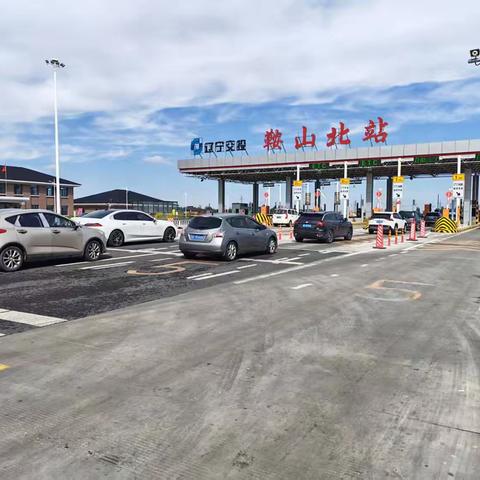 坚守最后一班岗，护航“五一”归途畅