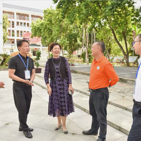 “时光有温度，不负山与海”——“山海对话”第八期全国红军学校校长（骨干教师）培训班第四天培训学习