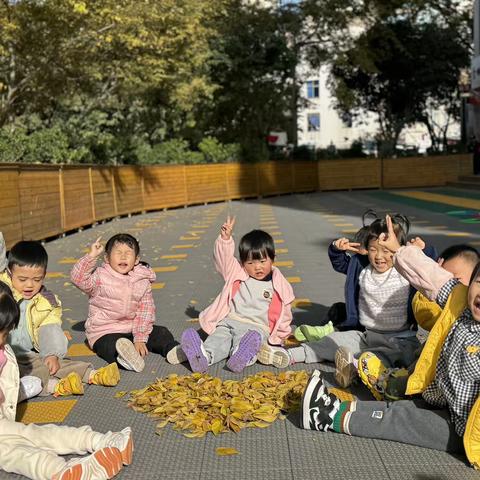 华英幼儿园蒙小班一周总结与回顾