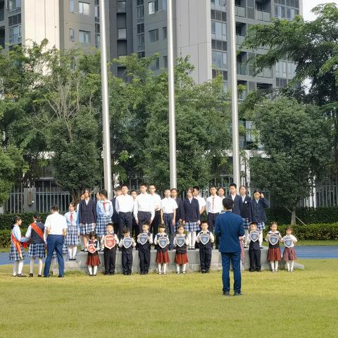 用心守护，情暖校园——中大附八年级第十周小记