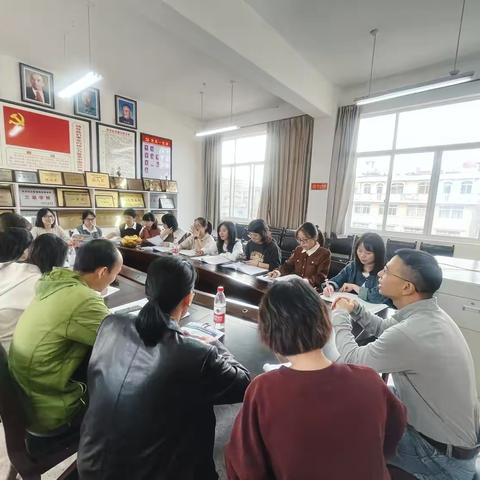 深耕整书阅读，沿途书香向远——虹实中英语教研组第一次互联网+活动