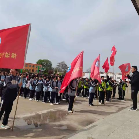 用脚步丈量青春 用汗水铸就辉煌——侯城学校2023年度学生远足实践活动