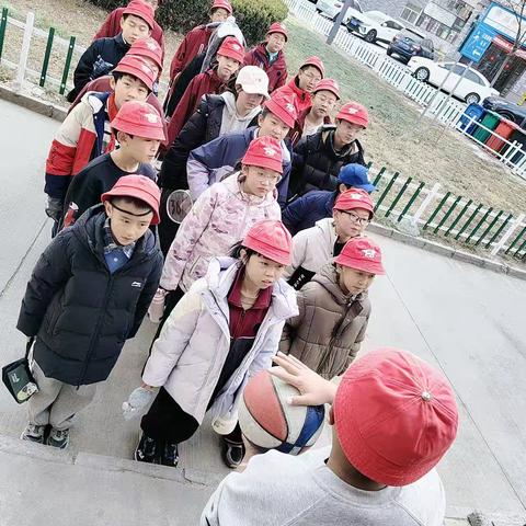 🌹🌹亲爱的家长们，周末愉快😃！本周是第十七周，以下便是这一周五，六年级同学的生活和学习情况！📜📜