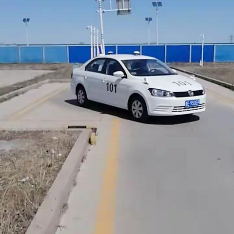 东营驾校招生/C1/C2/C5/D-E摩托车/报名学车，东城、新区、西城选择就近练车场地。