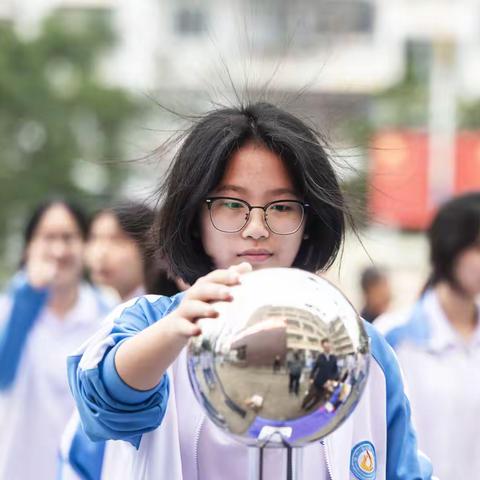 科技筑梦 乐创未来----海口实验中学30周年校庆系列活动----第二届明志科技节物理活动