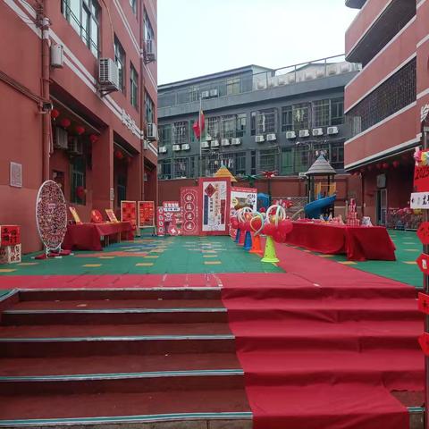 “金蛇送福，童趣迎新”龙联幼儿园开学典礼