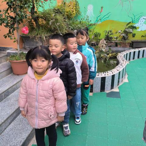 荧雅幼儿园升旗仪式