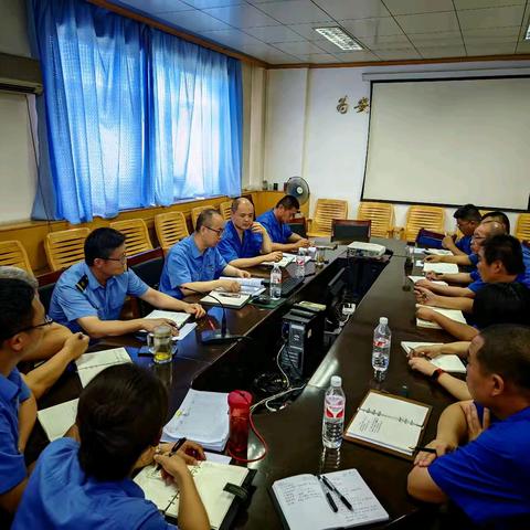 车载设备车间党支部宣贯学习集团公司月度会议精神