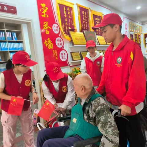 青春传温情，爱心润桑榆——贵港市民族中学开展重阳节敬老活动