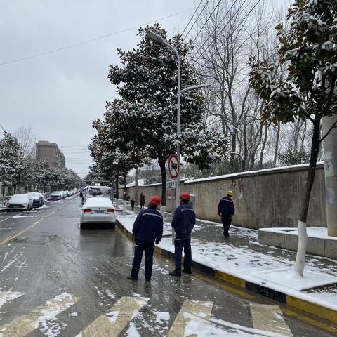 踏冰雪 抗凝冻 保生产