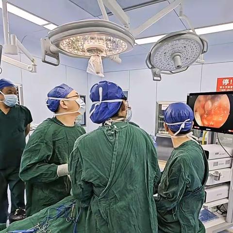 内镜辅助下舌下腺囊肿摘除一例