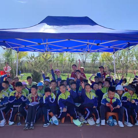 【春风十里，不如运动场上追风的你】——三年级12班 春季运动会纪实