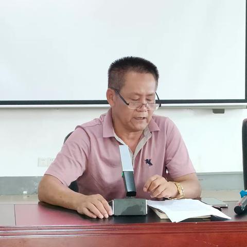 文澜江中心学校2025年春季教师教学述评纪实