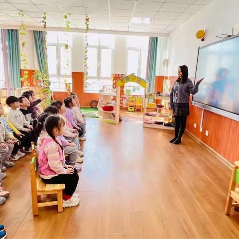 小瓶子奇遇记———济南市长清区平安中心幼儿园中五班主题活动