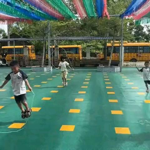 【中期汇报】《一级花样跳绳比赛》——探索大班花样跳绳班本课程的实践研究