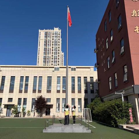 漓江路小学举行2025-2026第二学期散学典礼暨期末表彰