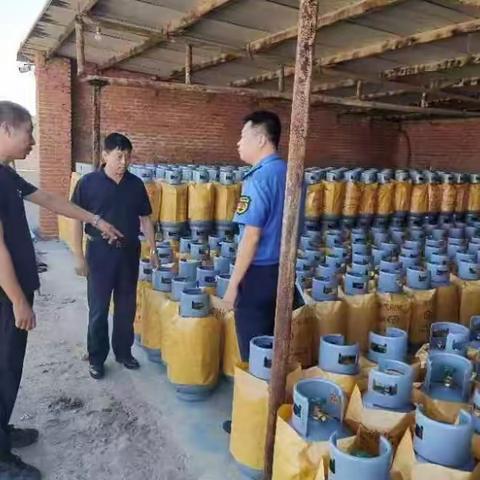 坚守一线，北戴河新区城市管理综合执法局保障中秋、国庆假期城市运行安全