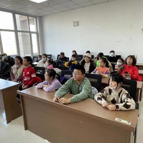 尊重自然 善待生命        ——中海和平门社区动物科普小课堂