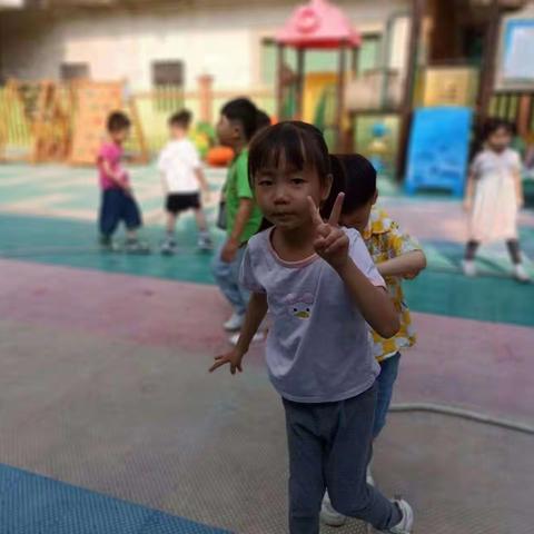 【小金蕾幼儿园：中班级】“绘润童心，畅响童年”之清凉一夏