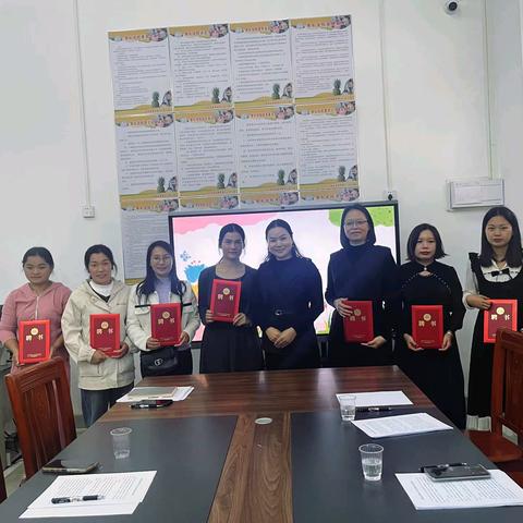 2024年徐闻县曲界镇中心幼儿园《“委"以重任，为“爱"童行》家长膳食委员会