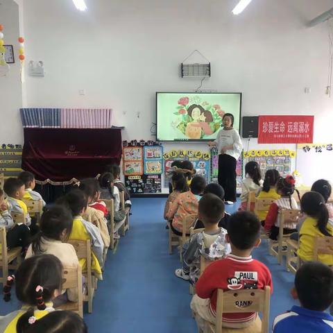 温情五月，感恩母亲——黎川县第三小学附属幼儿园小二班主题活动