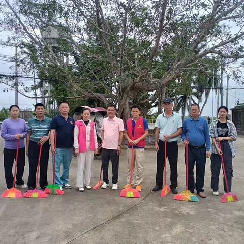 东山村委会开展2025年春季爱国卫生运动