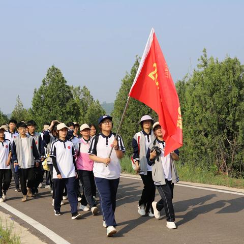 青春远足，放飞梦想——临沂一中文峰校区“我和春天有个约会”系列活动之研学远足