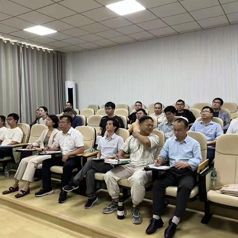 课堂凝智慧，帮扶促成长——周建平高中物理名师工作室赴西校区结对活动掠影