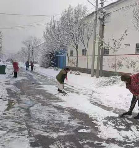 清扫积雪 排除隐患