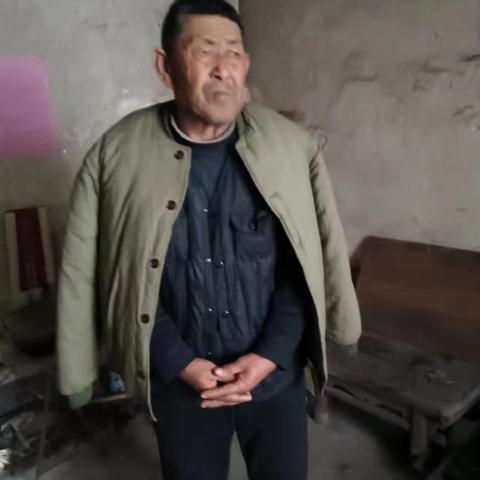 走访孤寡老人 了解生活现状