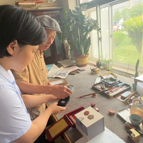 聆听革命故事 赓续红色基因