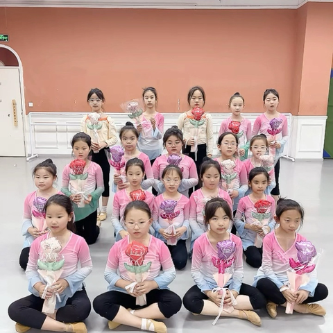 中段二班六月份上课日常和生活内容