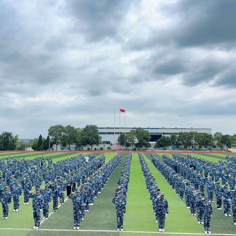 强体魄磨意志 树理想担大任——美哉！我育高少年！