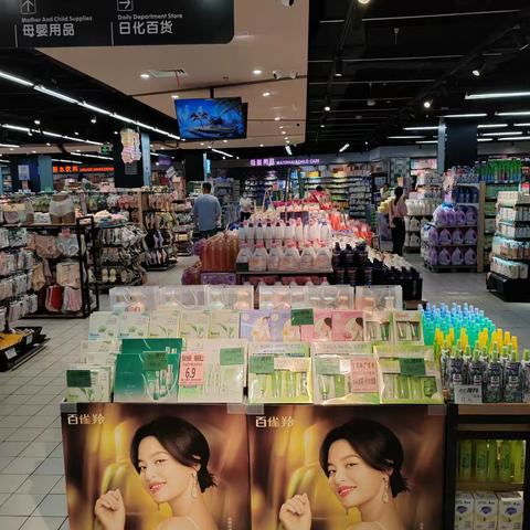 2025年五一巡店检查 时间：2025年5月1日 店别：汉口花园 值班经理：李凡 巡店人员：王春新、李晓磊 评分：94