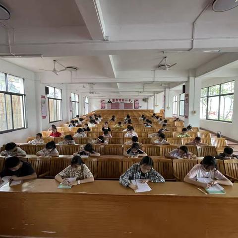 执笔书华彩，墨韵润心田 ‍       ——阳明学校读书节之写作大赛