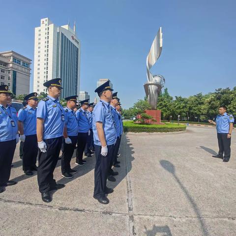 许昌市交通运输综合行政执法支队开展新修订《河南省高速公路条例》宣传活动