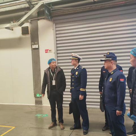 董奇臻副支队长带队检查指导劳动密集型企业消防安全工作