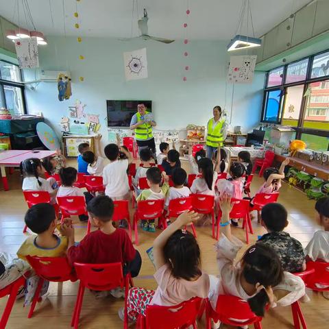 珠山区新村街道昌虹社区铁路护路办开展“5.26我爱路”护路宣传进校园宣传活动