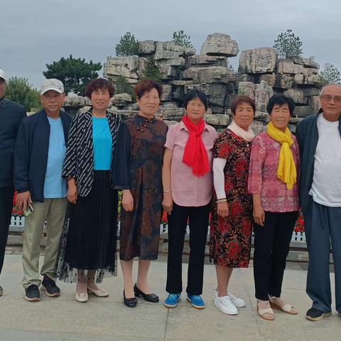南阳中学七三级同学聚会盛况