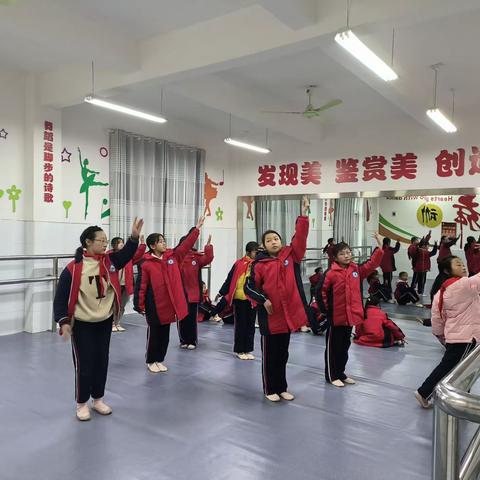 多彩社团，幸福校园 ——南阳市第四十二小学社团活动