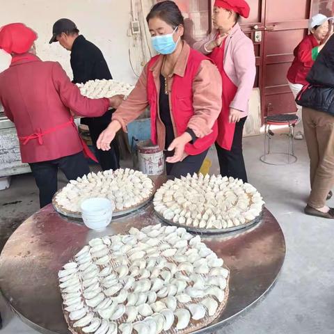 九九重阳佳节盛大饺子宴 瓦岗寨赤水村敬老爱老活动