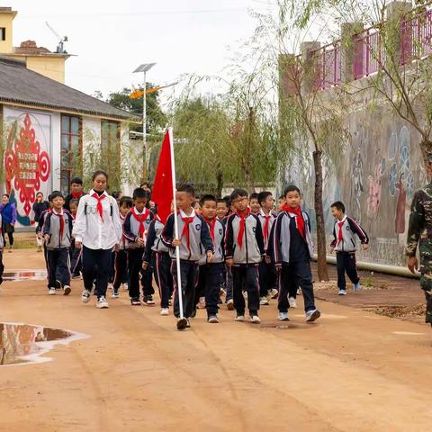 认识二十四节气，感知大自然魅力——记文山实验小学南校区三（1）班小社团活动