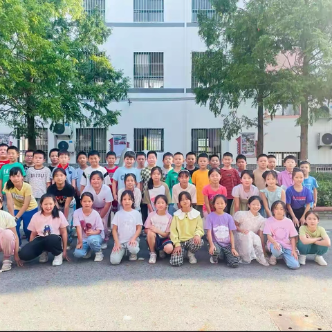 “遇见美好，期许未来”—— 新袁小学四（3）班学期总结