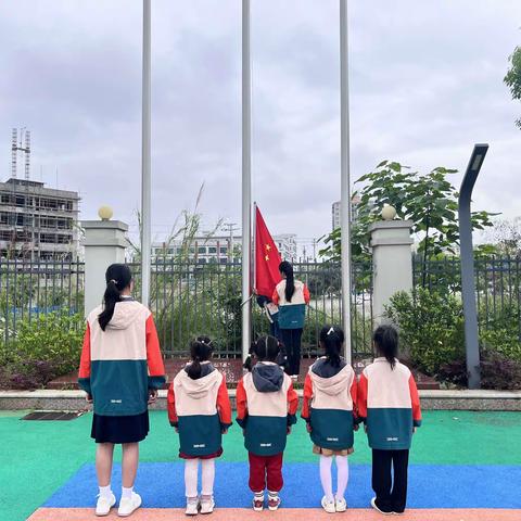 《爱于心，乐于行》东溪街道中心幼儿园启蒙三班四月生活、学习精彩记录篇