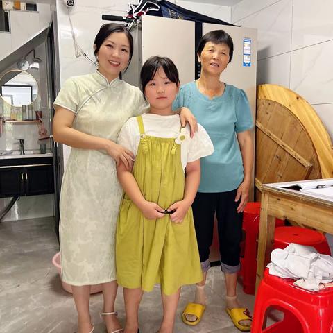 【王红】暑期家访暖人心 家校携手保安全——南城县泰伯学校三7班家访